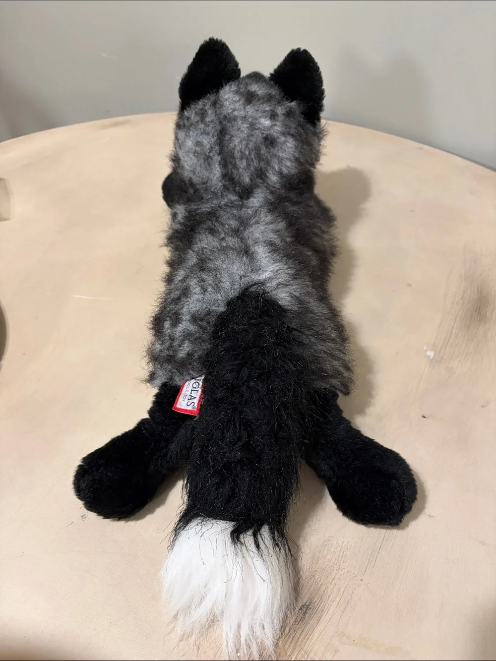 Douglas Sterling the Silver Fox 20 Inch Silver Gray Faux Fur EUC